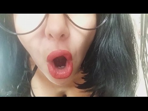 ❤️ Kara, via duonpatrino ne lasos vin iri al lernejo hodiaŭ... Mi bezonas vin tro multe... Malmola porno ĉe porno eo.sexvideogif.ru ️❤