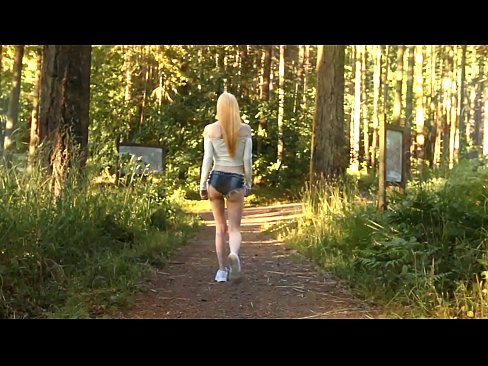 ❤️ Bela virino moviĝas malrapide, ne nuda video Malmola porno ĉe porno eo.sexvideogif.ru ️❤
